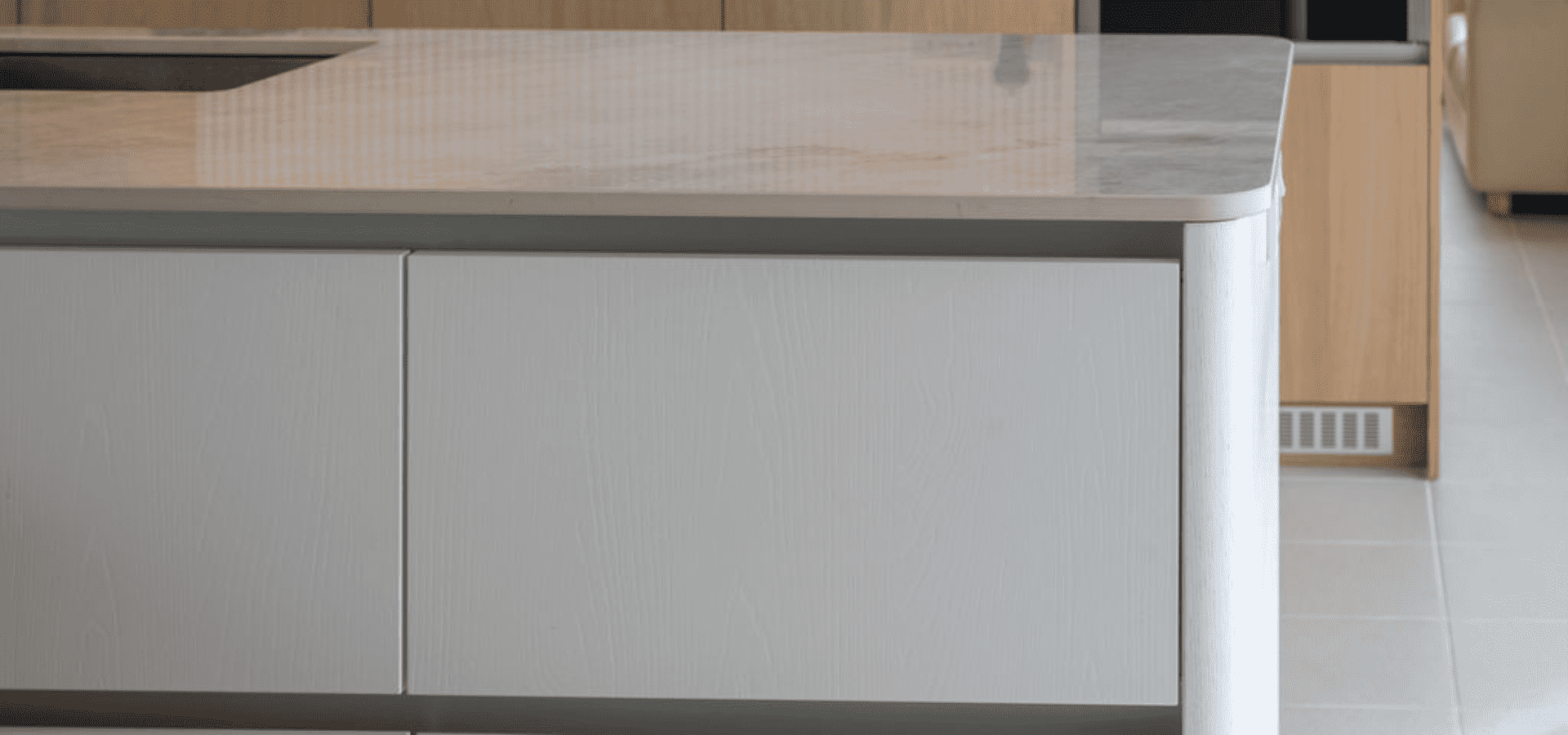 Contemporary Kitchen in Co. Roscommon – A Floating Kitchen in Natural Oak Gallery Image 11