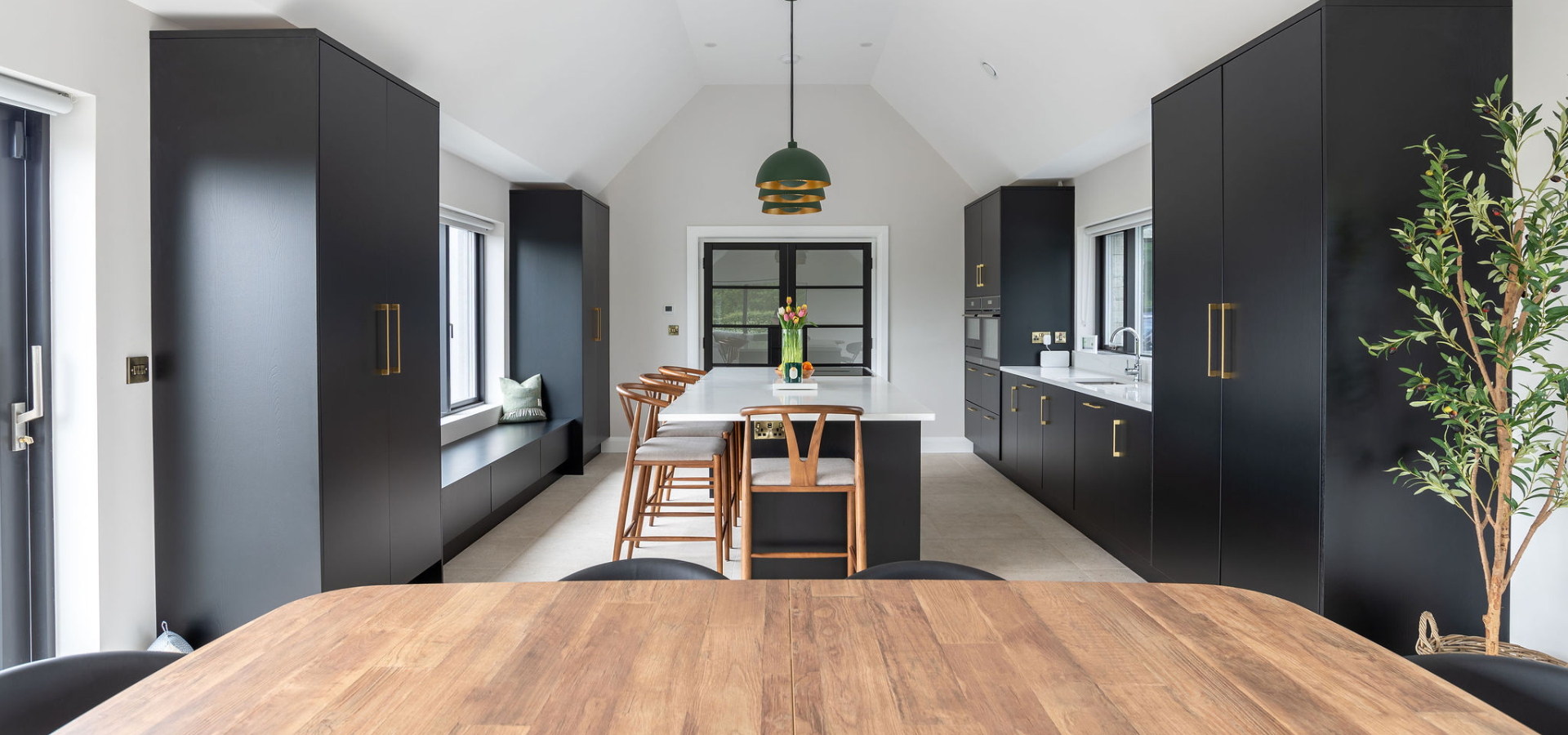 Contemporary Kitchen - Sarah Delahunt Gallery Image 17