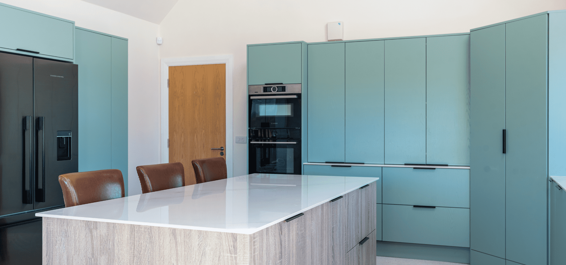 Contemporary Kitchen in Co. Mayo – Casa Willow and Oak - Gallery Image 11