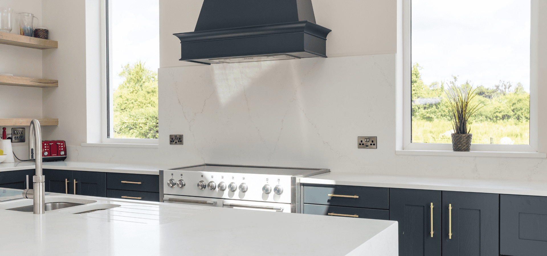 Classic Kitchen in Co. Leitrim – Harvard and Halifax Oak - Gallery Image 7
