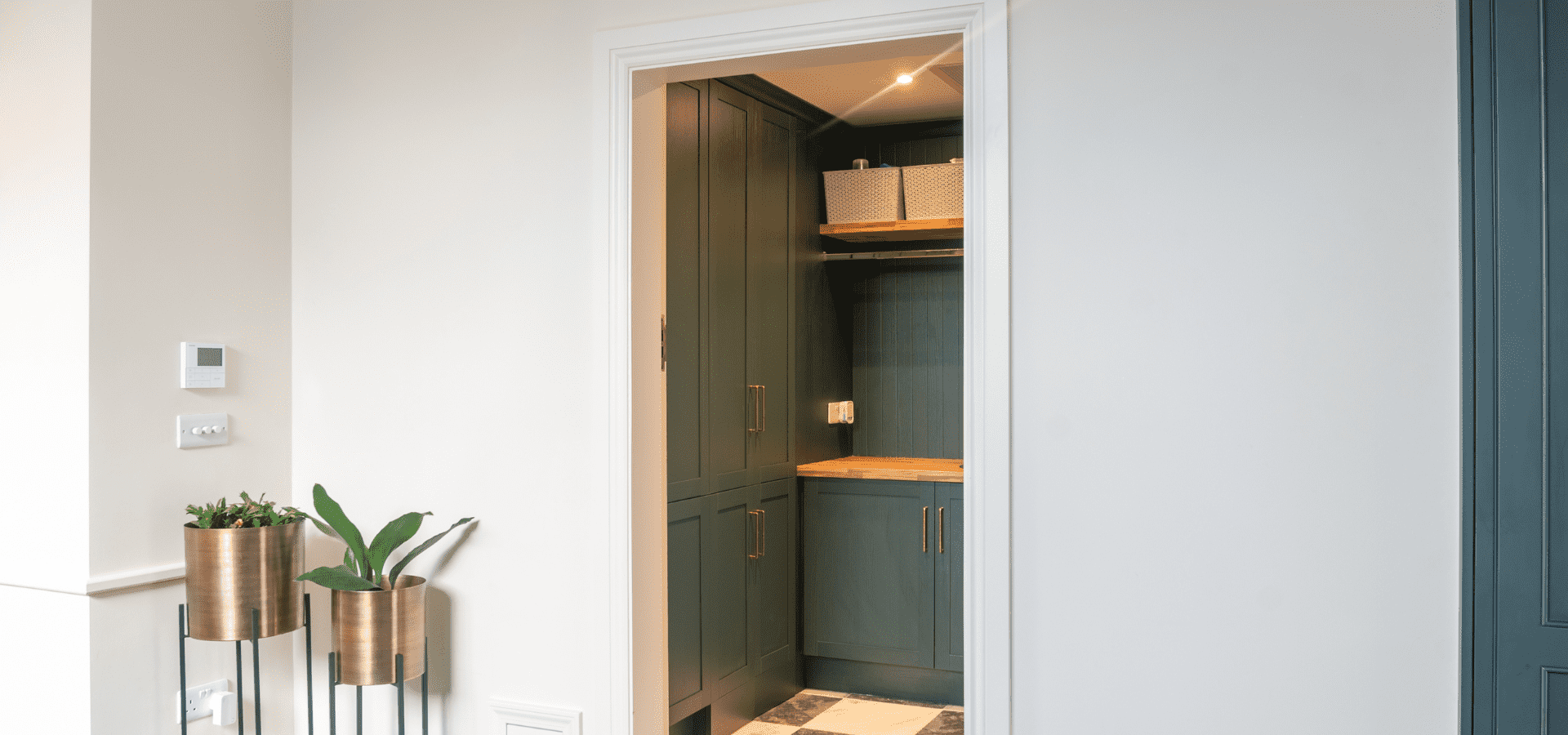 In-Frame Kitchen in Co. Dublin – Lawrence Shadow White - Gallery Image 13