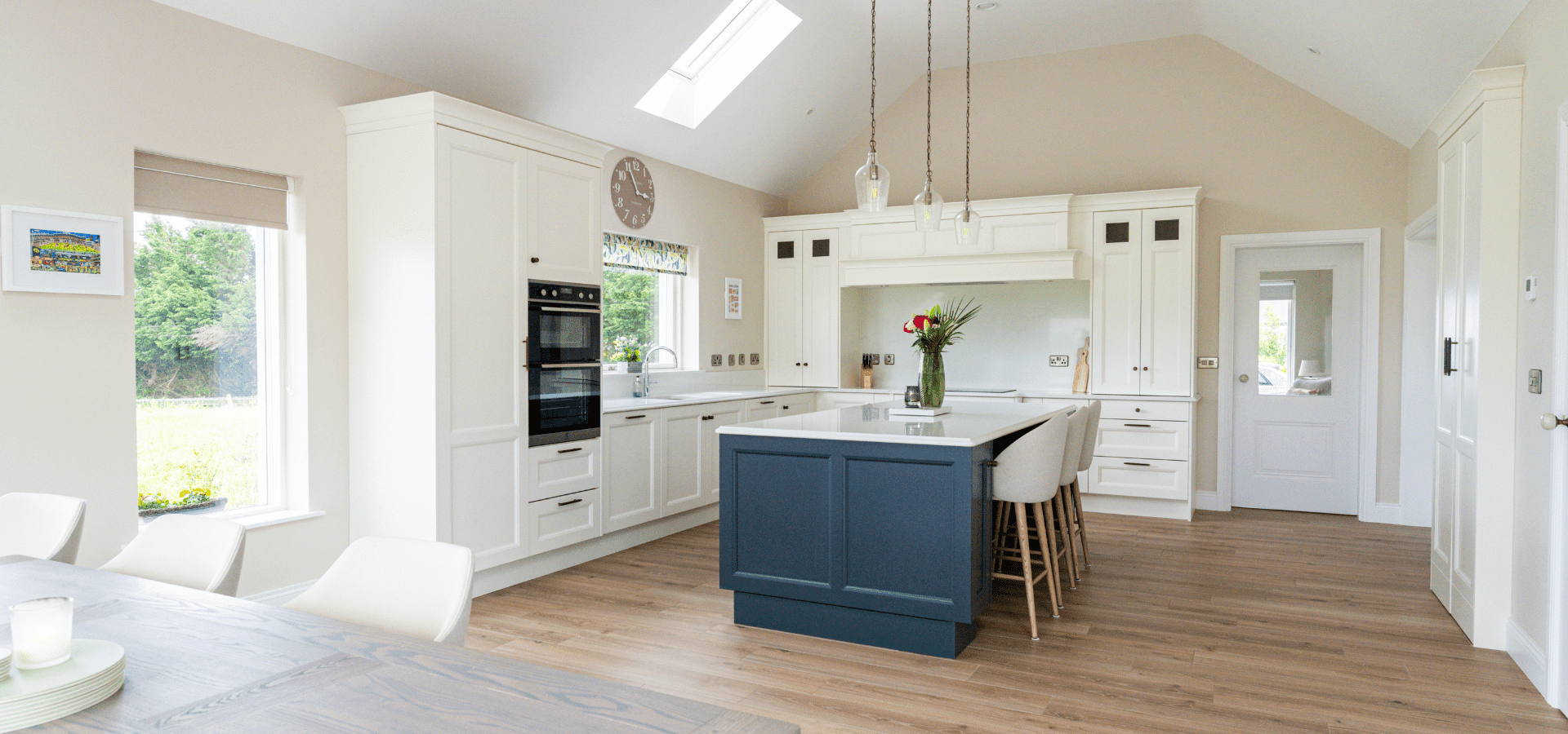 Classic Kitchen - Aylesbury Porcelain & Harvard Gallery Image 14