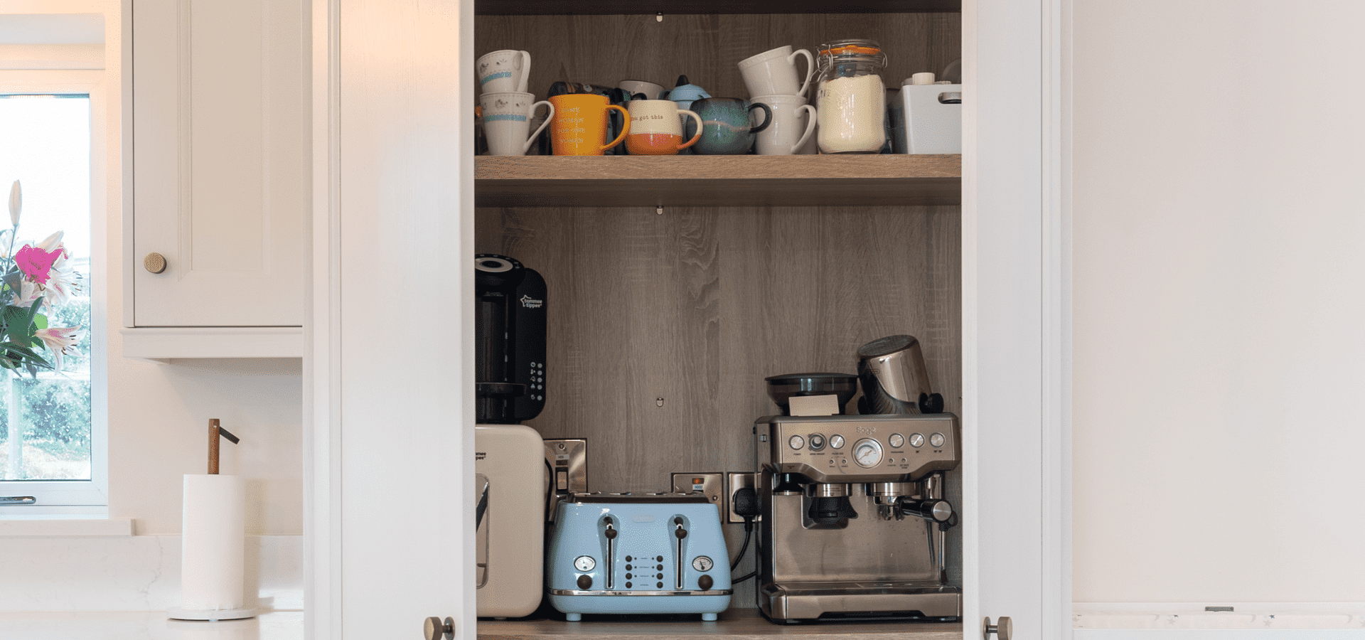 Classic Family Kitchen in Co. Roscommon – Aylesbury Latte & Evergreen - Image Gallery 16