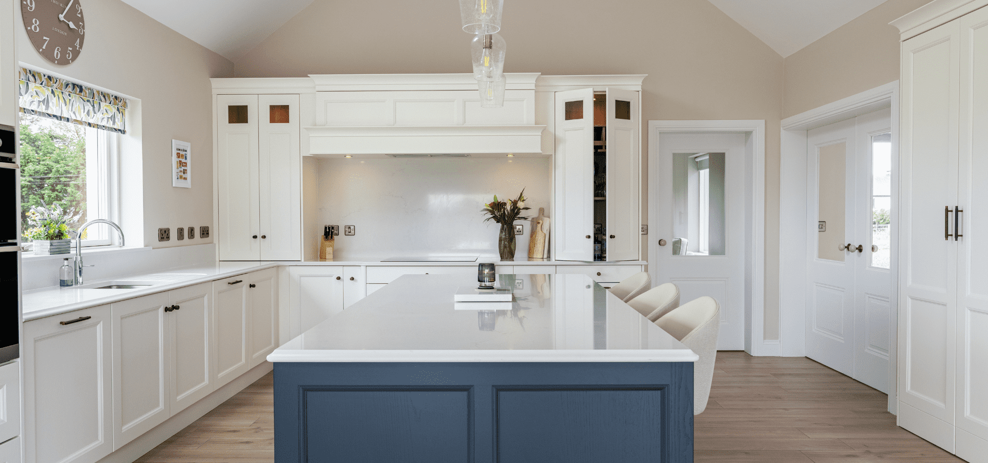 Classic Kitchen - Aylesbury Porcelain & Harvard Gallery Image 5