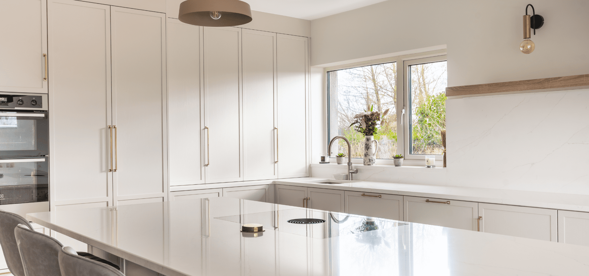 Modern Slim-Shaker Kitchen in Oranmore, Co. Galway – Lyrath Powder and Bardolino Oak - Gallery Image 5