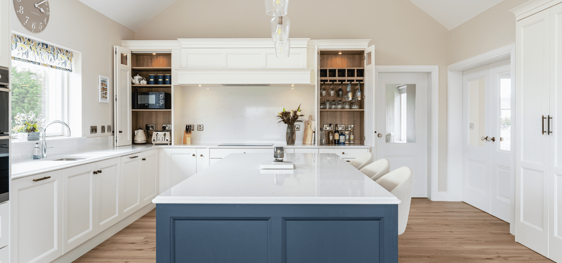 Classic Kitchen - Aylesbury Porcelain & Harvard Gallery Image 7