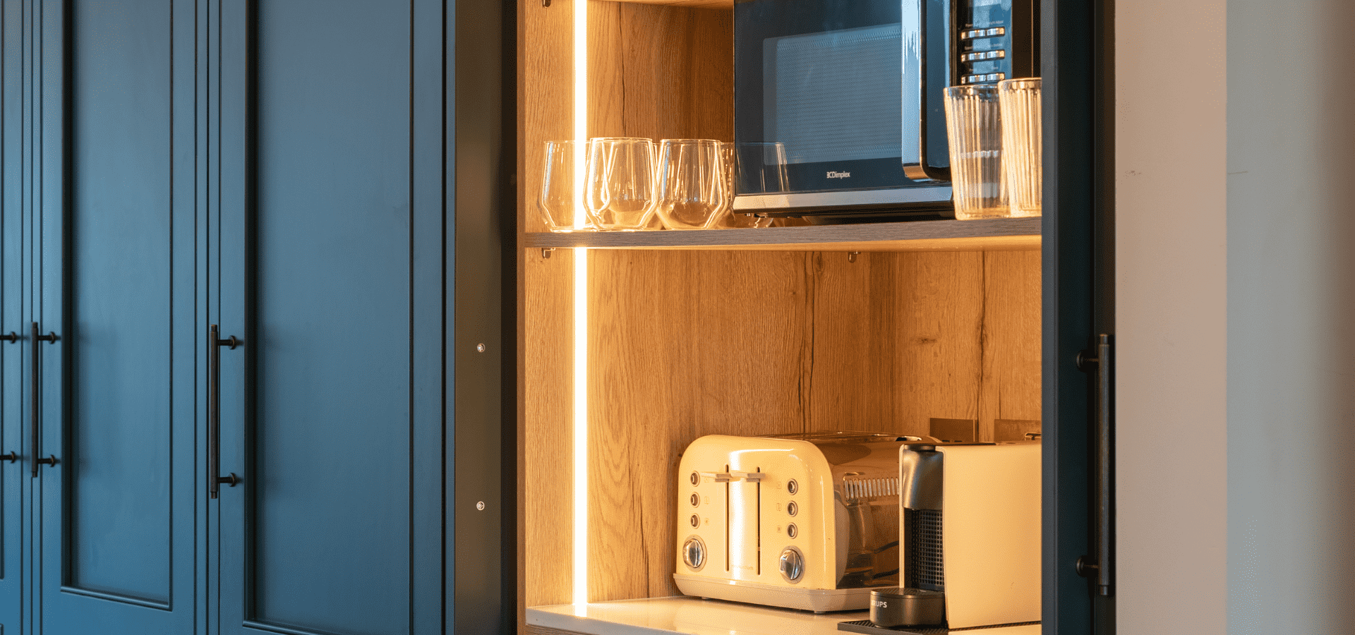 In-Frame Kitchen in Co. Dublin – Lawrence Shadow White - Gallery Image 9