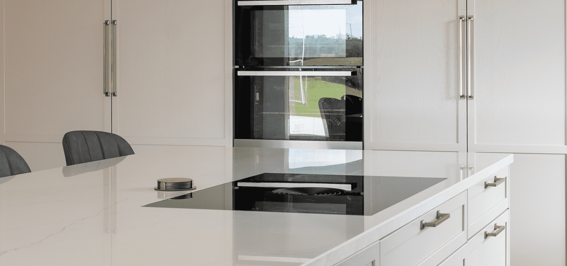 Modern Slim-Shaker Kitchen in Oranmore, Co. Galway – Lyrath Powder and Bardolino Oak - Gallery Image 9
