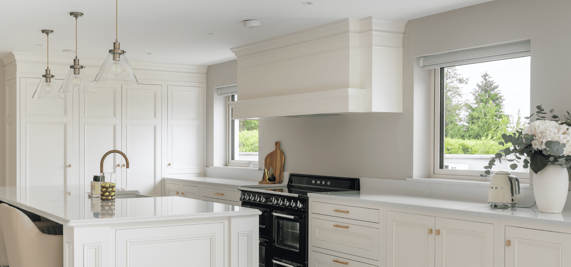 In-Frame Kitchen - Charlotte - Farrow and Ball Wimborne White - Gallery Image 11