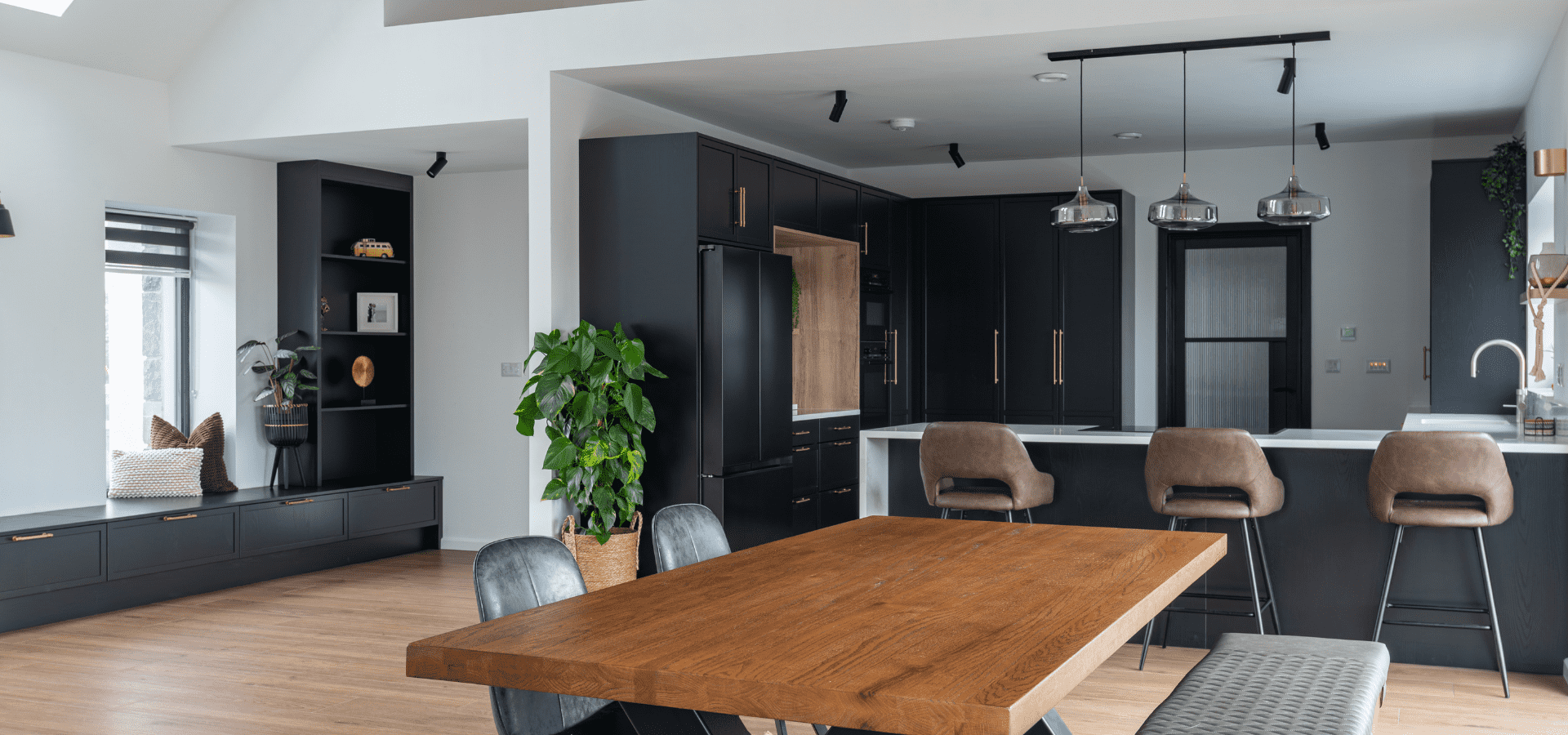 Modern Kitchen in Co. Galway – Lyrath - Noir & Calacatta Gold - Gallery Image 1