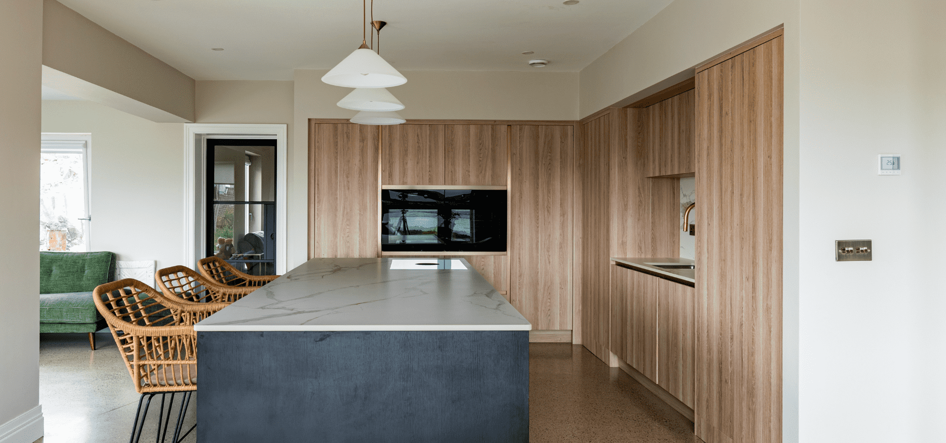 Contemporary Kitchen - Icon Cuneo Oak & Sulia Monte Black - Gallery Image 10