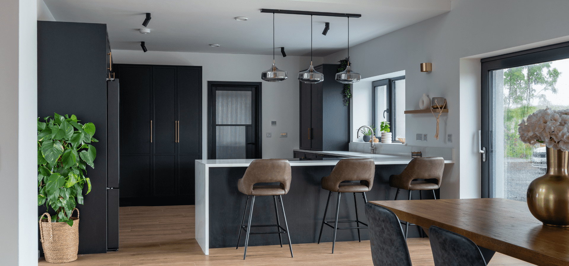 Modern Kitchen in Co. Galway – Lyrath - Noir & Calacatta Gold - Gallery Image 15