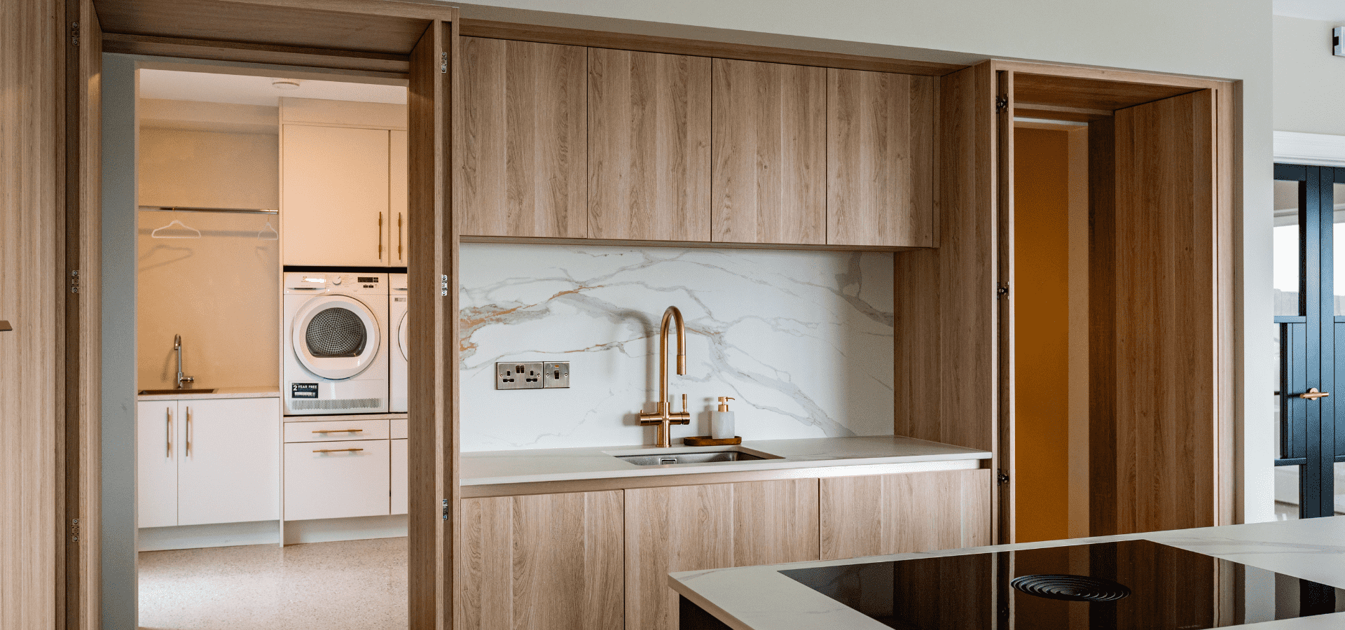 Contemporary Kitchen - Icon Cuneo Oak & Sulia Monte Black - Gallery Image 4