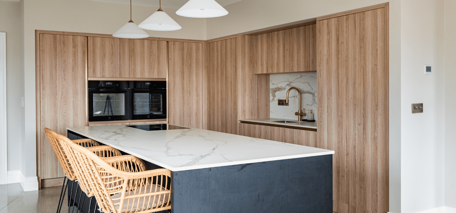 Contemporary Kitchen - Icon Cuneo Oak & Sulia Monte Black - Gallery Image 6
