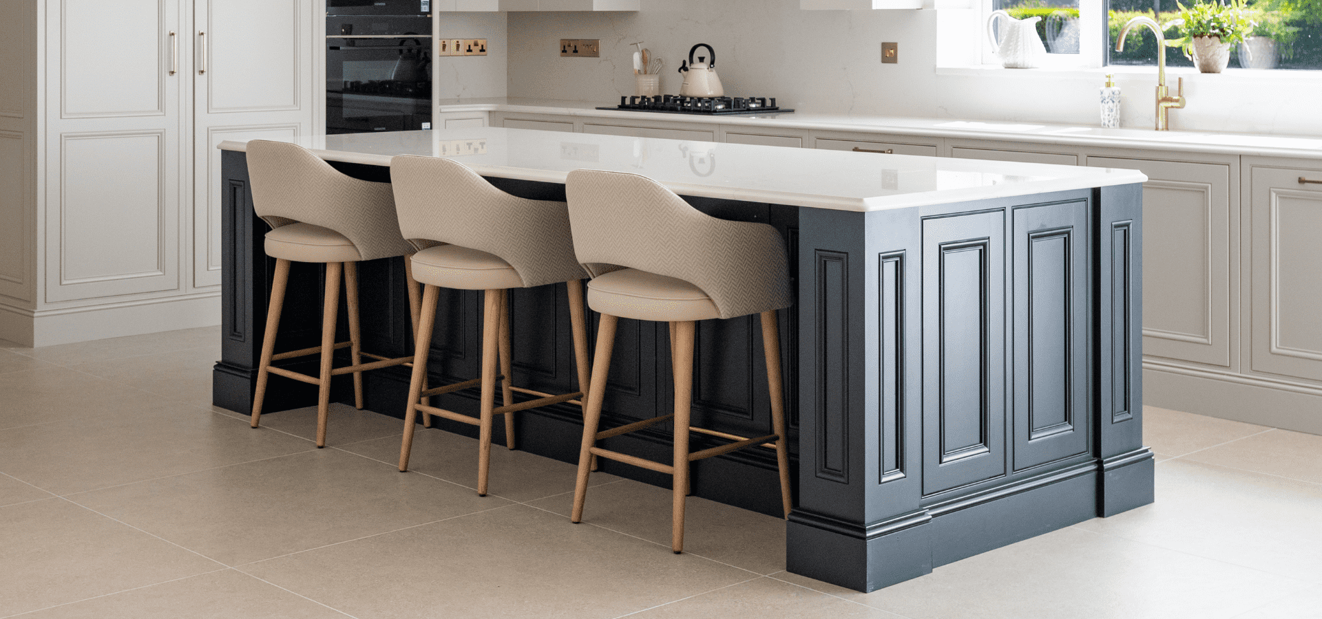 Charlotte In-Frame Kitchen - Mark Lohan Kitchens - Gallery Image 6