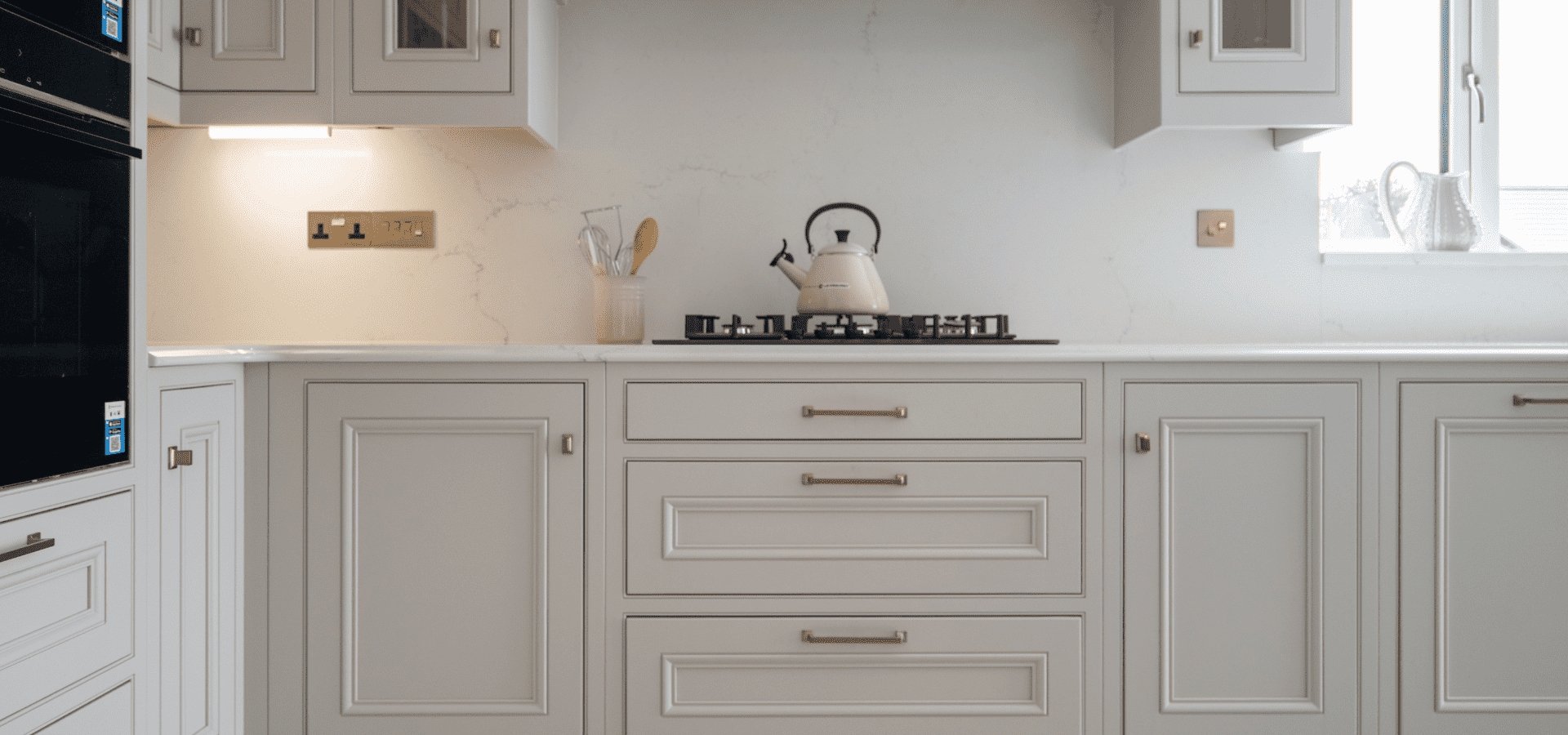 Charlotte In-Frame Kitchen - Mark Lohan Kitchens - Gallery Image 9